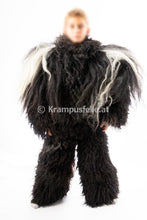 Lade das Bild in den Galerie-Viewer, Kinder Felle & Kostüme