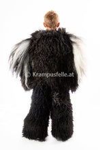 Lade das Bild in den Galerie-Viewer, Kinder Felle & Kostüme