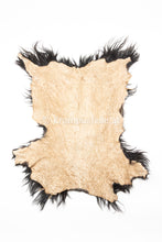 Lade das Bild in den Galerie-Viewer, Ziegenfell, Haarlänge 15 cm